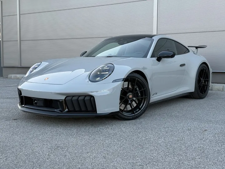 Porsche 992