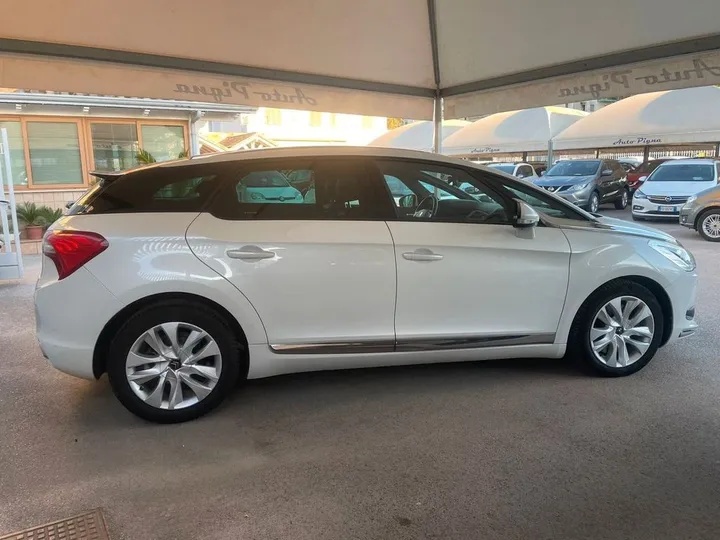 DS Automobiles DS5