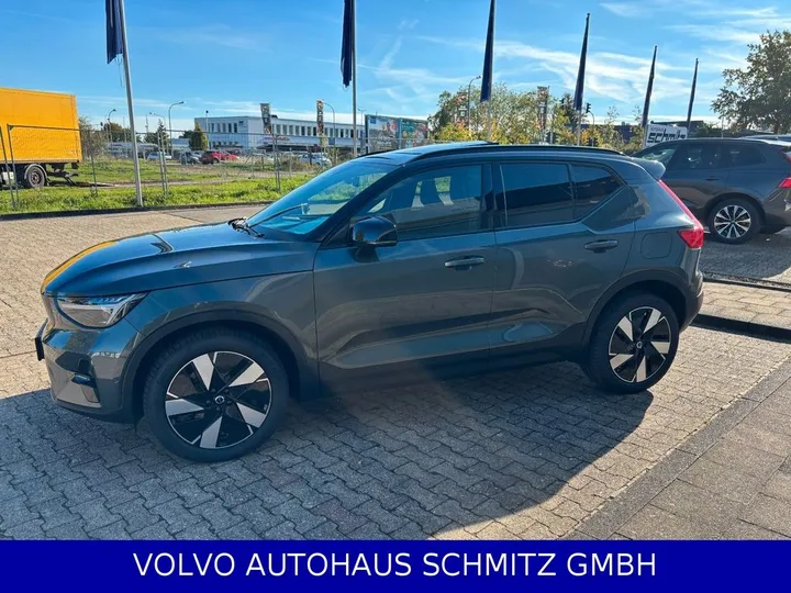 Volvo EX40