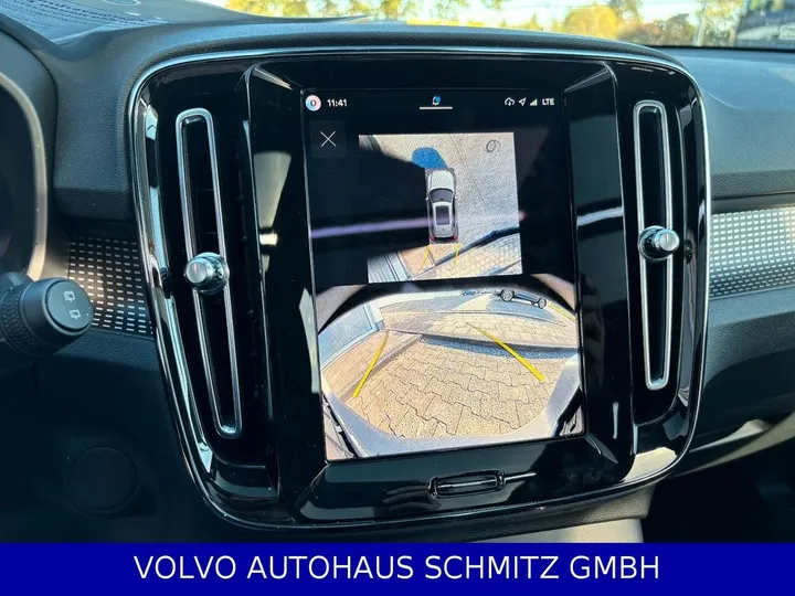 Volvo EX40