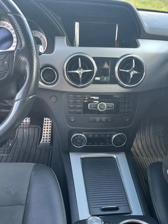 Mercedes-Benz GLK 220