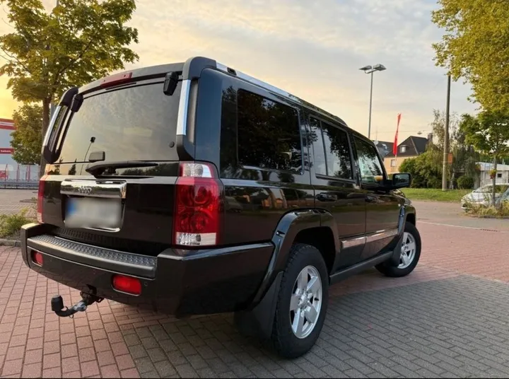 Jeep Commander