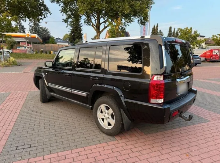 Jeep Commander