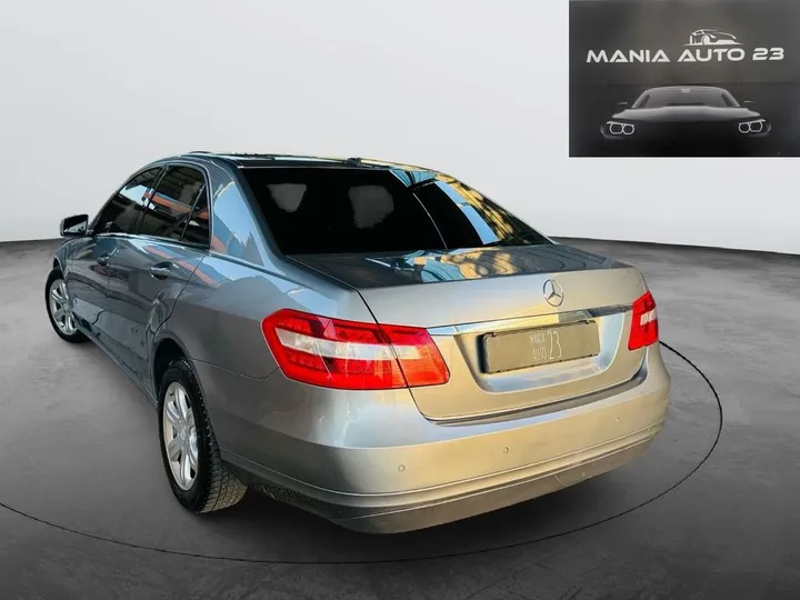 Mercedes-Benz E 220