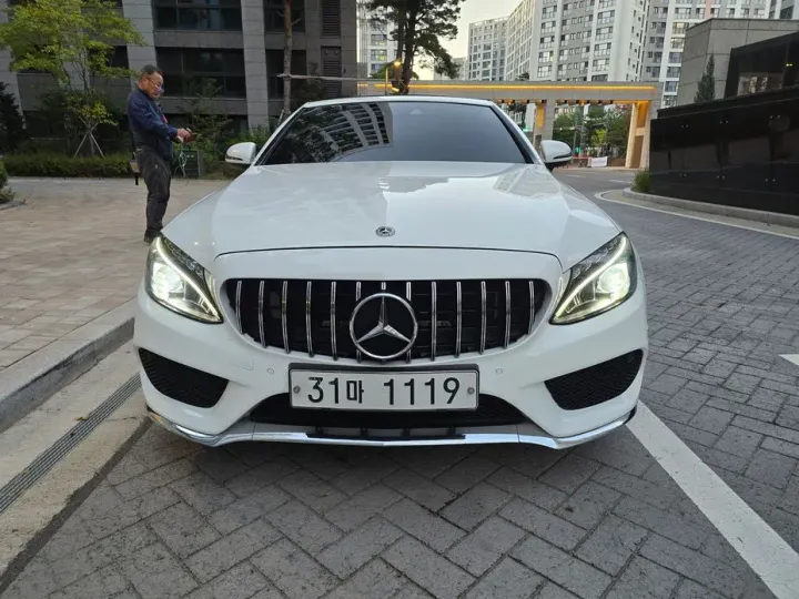 Mercedes-Benz C-Class