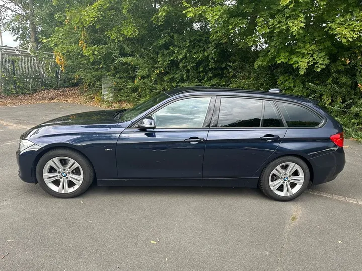 BMW 320