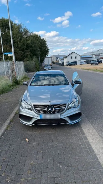 Mercedes-Benz E 250