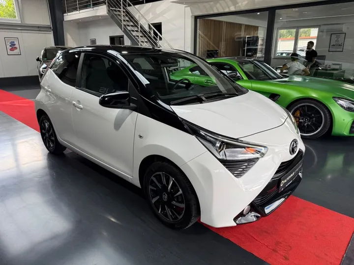 Toyota Aygo (X)