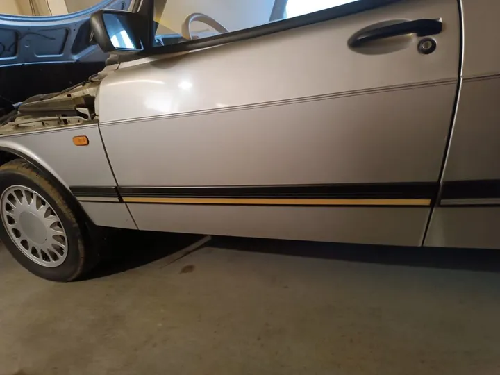 Saab 900
