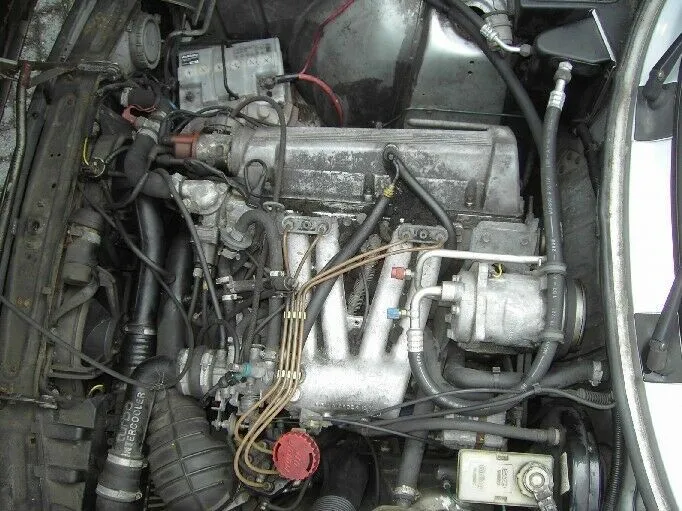 Saab 900