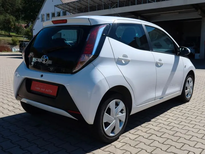Toyota Aygo (X)