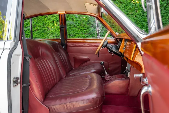 Jaguar MK II