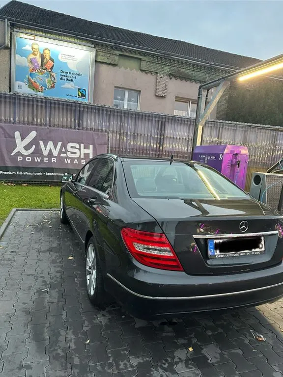 Mercedes-Benz C 180