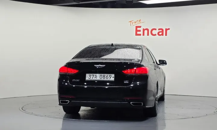 Hyundai Genesis