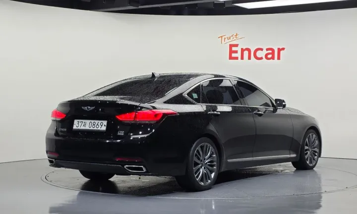 Hyundai Genesis