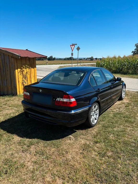 BMW 320