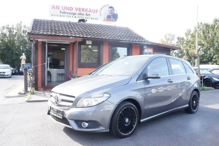 Mercedes-Benz B 200