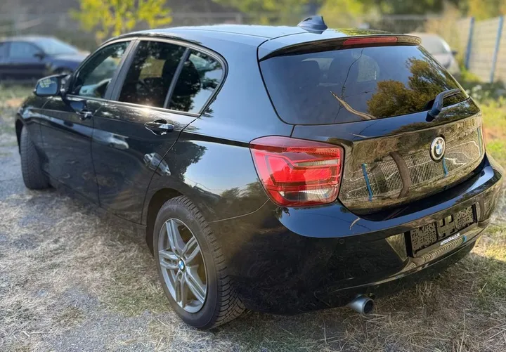 BMW 120