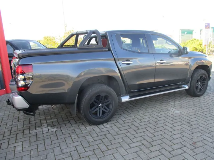 Mitsubishi L200