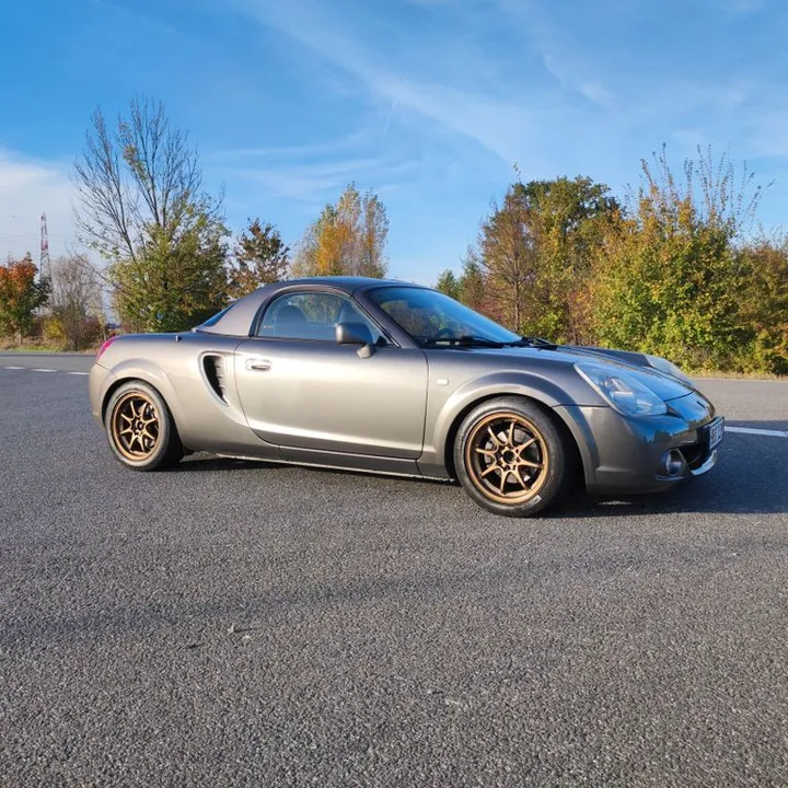 Toyota MR 2
