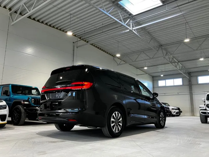 Chrysler Pacifica
