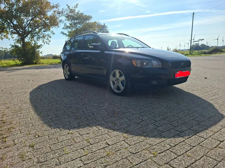 Volvo V50