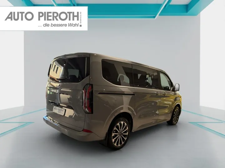 Ford Tourneo Custom