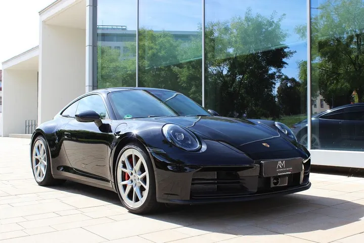Porsche 992