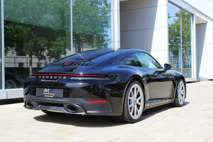 Porsche 992