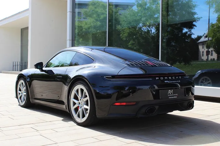 Porsche 992