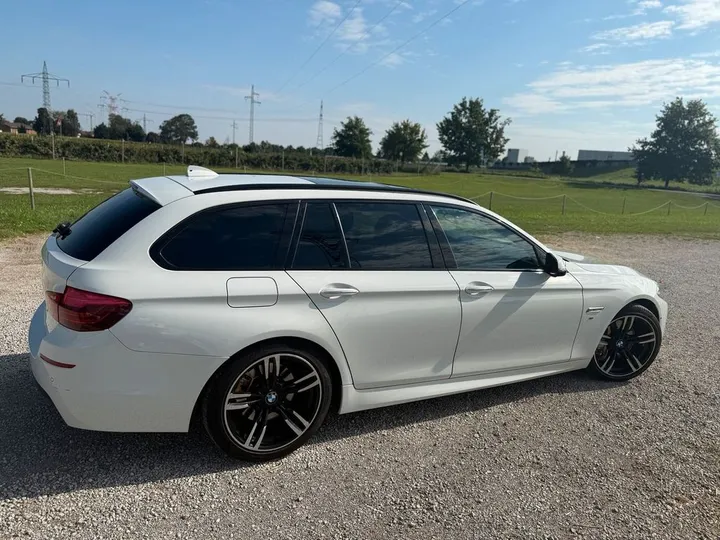 BMW 525