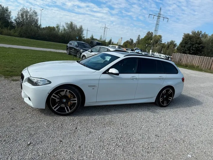 BMW 525