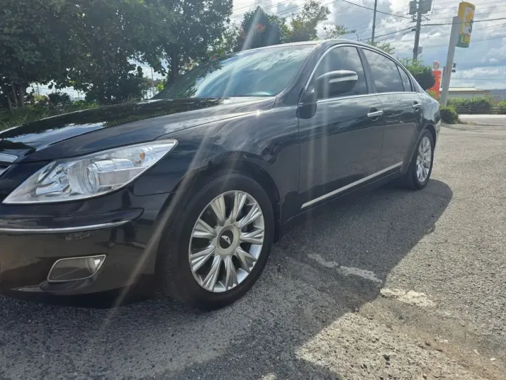 Hyundai Genesis