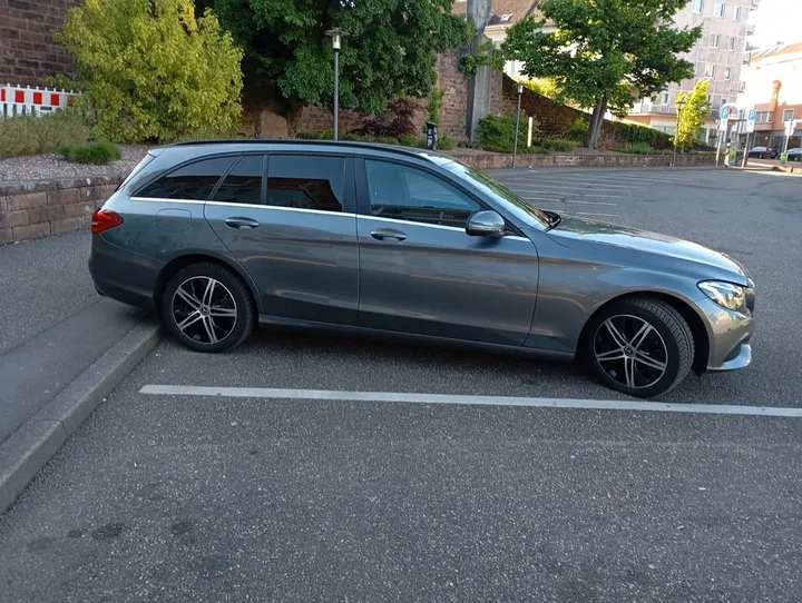 Mercedes-Benz C 200