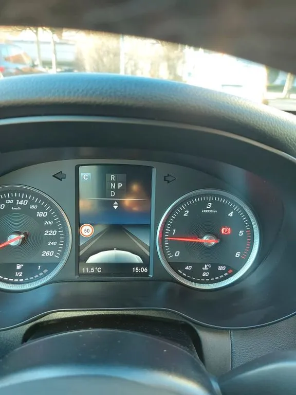 Mercedes-Benz C 200