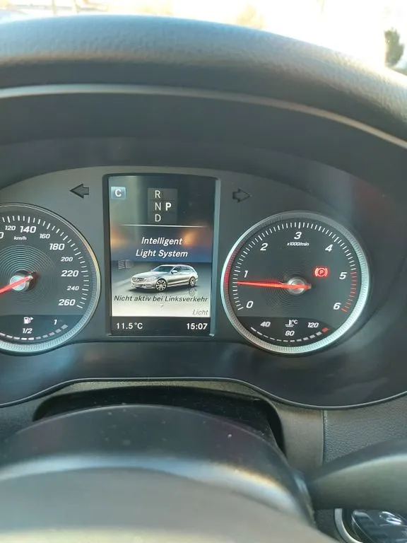 Mercedes-Benz C 200