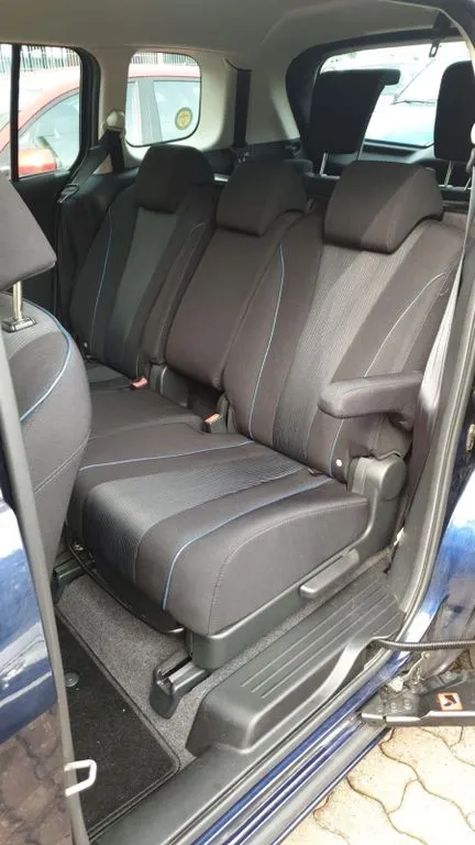 Mazda 5