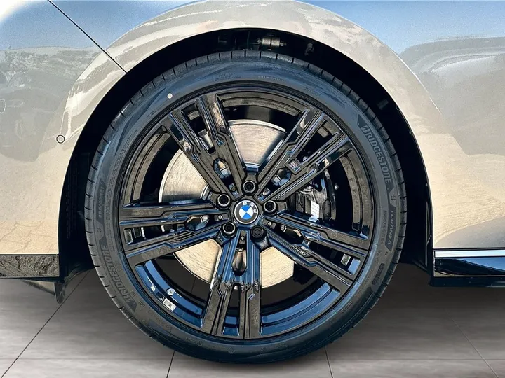 BMW 740