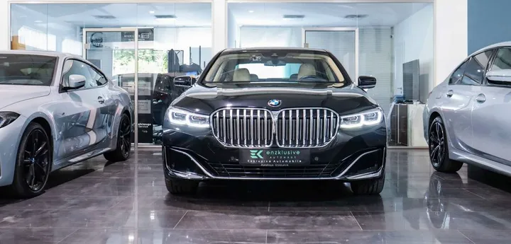 BMW 730