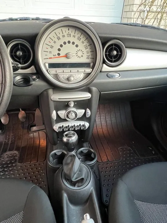 MINI Cooper C