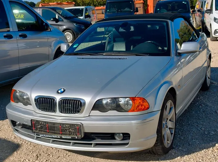 BMW 323