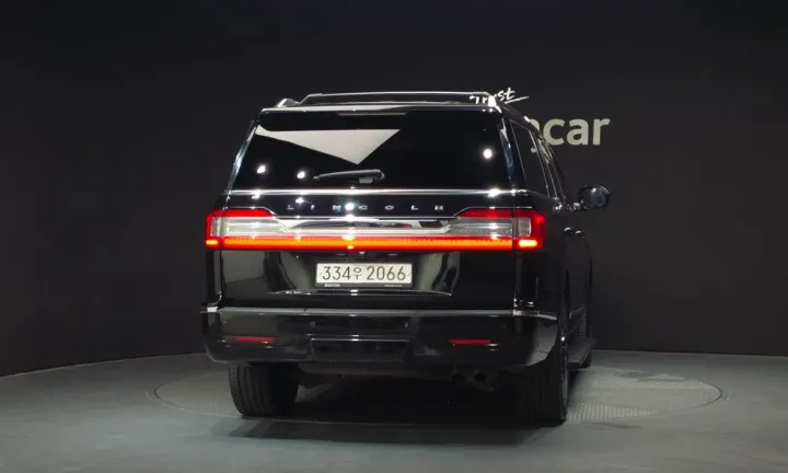 Lincoln Navigator