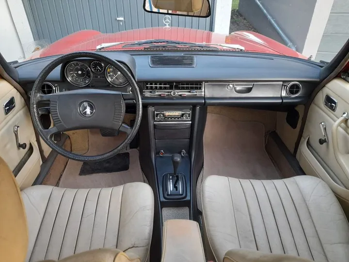 Mercedes-Benz 200