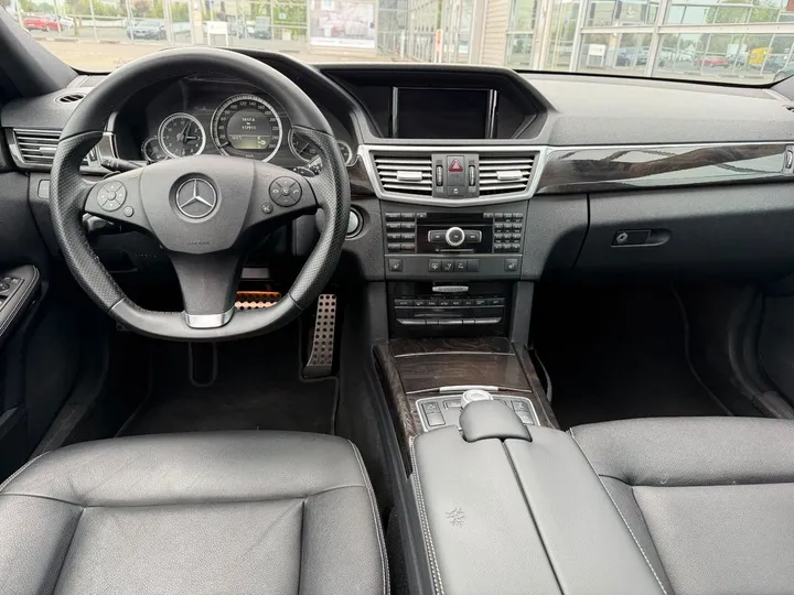Mercedes-Benz E 500