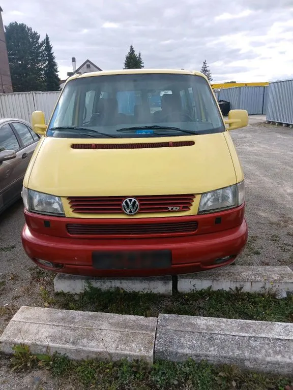 Volkswagen T4 Caravelle