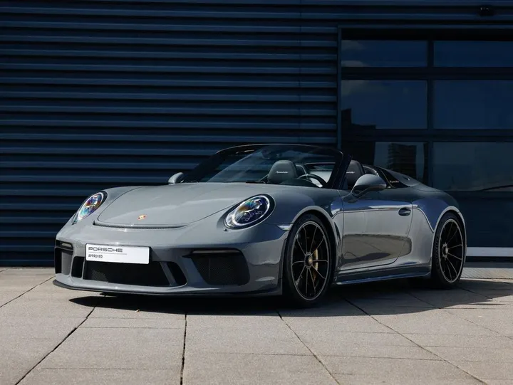 Porsche 911