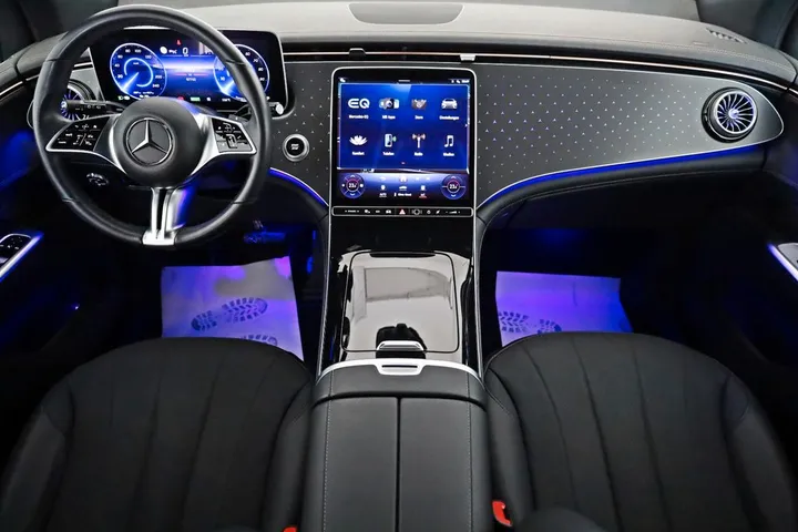 Mercedes-Benz EQE SUV