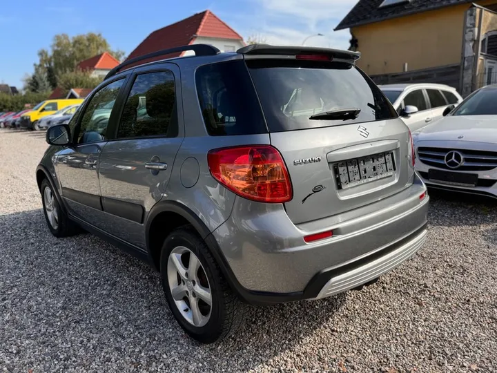 Suzuki SX4