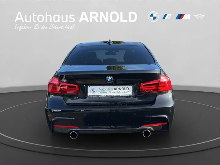 BMW 335