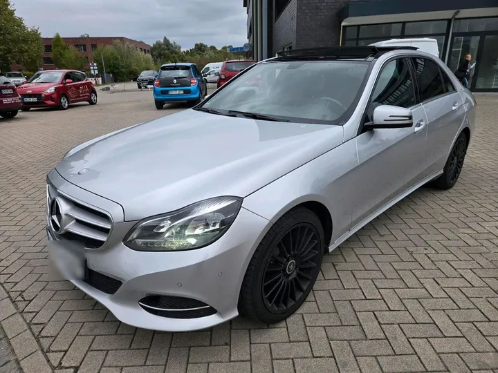 Mercedes-Benz E 220